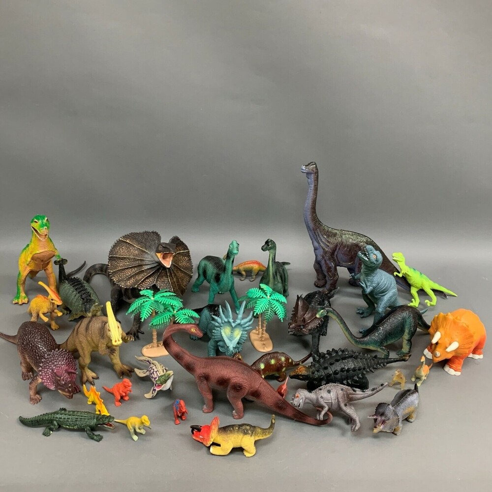 Variety of Toys Dinosaurs‎ Hard Plastic Lot of 31 Pretend Play